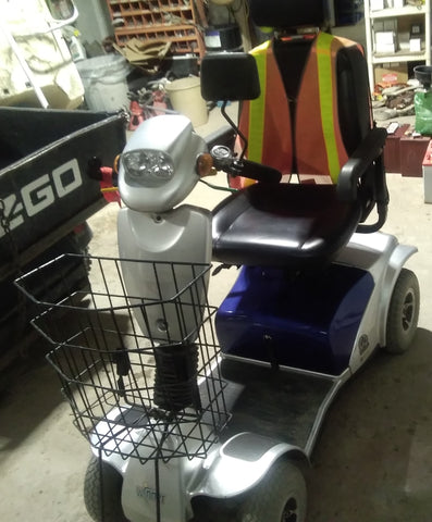 4 WHEEL FORTRESS - WINNER MOBILITY SCOOTER